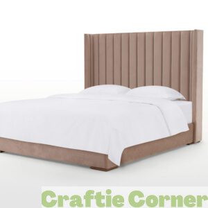 Le lit SIREN, élégant et raffiné, pour une touche de simplicité et de douceur dans votre chambre à coucher au Maroc avec des lignes franches et un revêtement soigné.