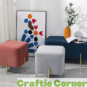 Pouf carré en velours, pieds en métal, polyvalent, entretien facile, dimensions 45x45x45cm,